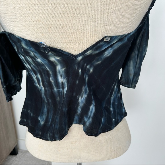 Ava Sky Crop Flutter Top - Picture 6 of 11